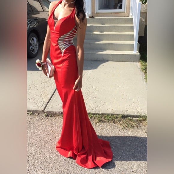 Grad/Prom Dress - Picture 2 of 4
